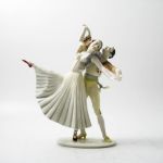 494 7843 FIGURINE